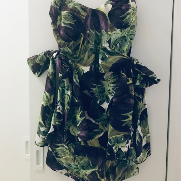 Iconic Dolce & Gabbana Eggplant Dress Spring 2012 - Picture 3 of 5